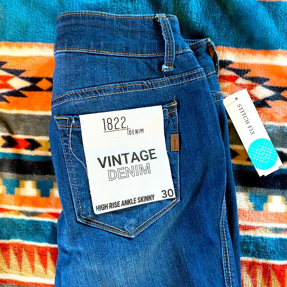 1822 Denim